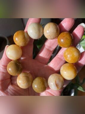 Yellow Jade 20mm Bracelet